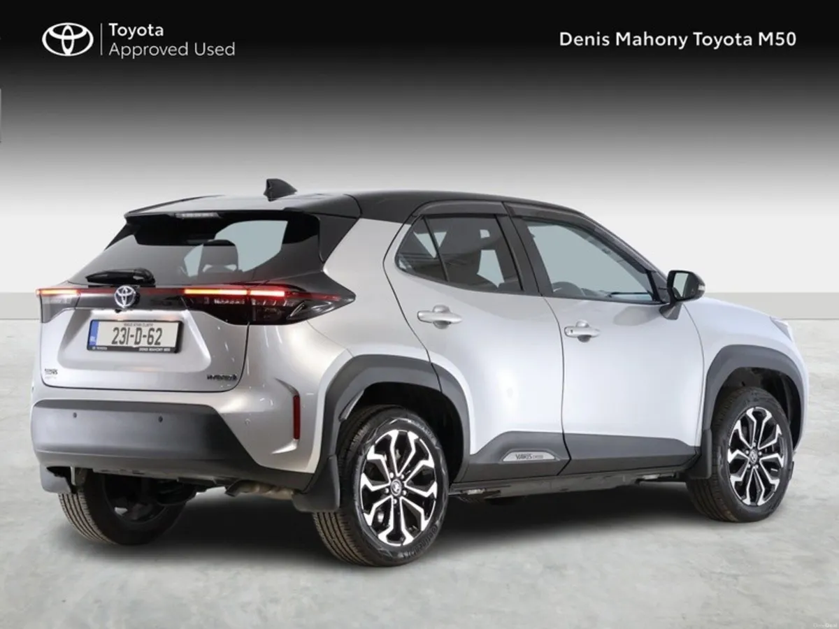 Toyota Yaris Cross Luna Sport Hybrid - Image 2