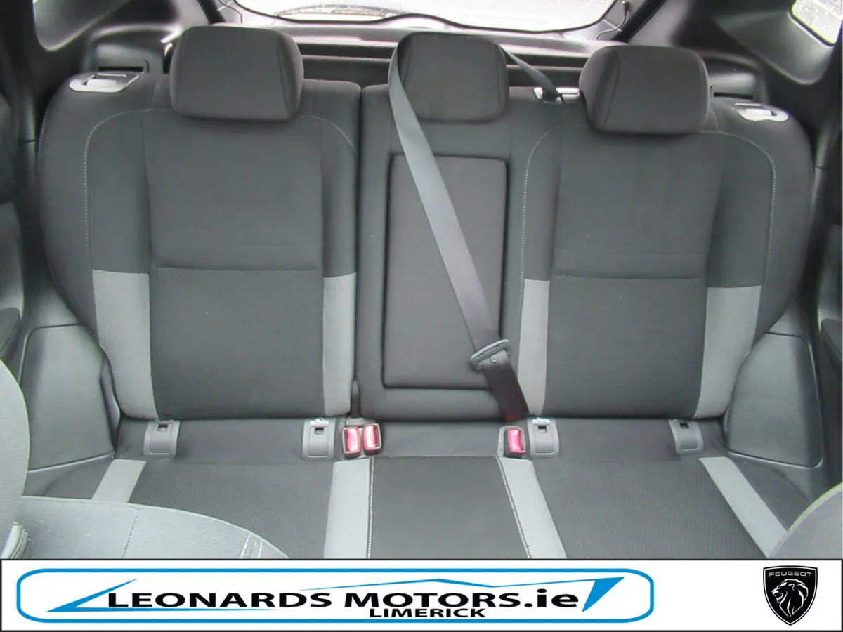 191 Nissan Qashqai 1.2P SV - Image 6