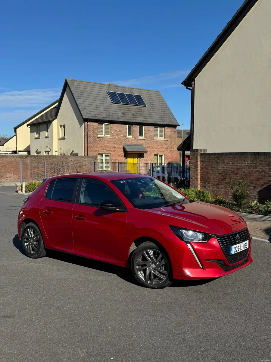 Peugeot 208 1.2 Petrol 2022 - Image 2