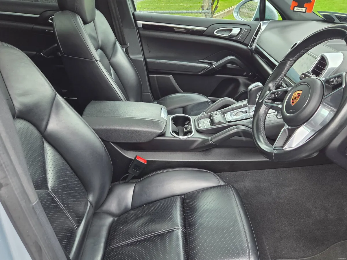 Porsche Cayenne 2018 - Image 6