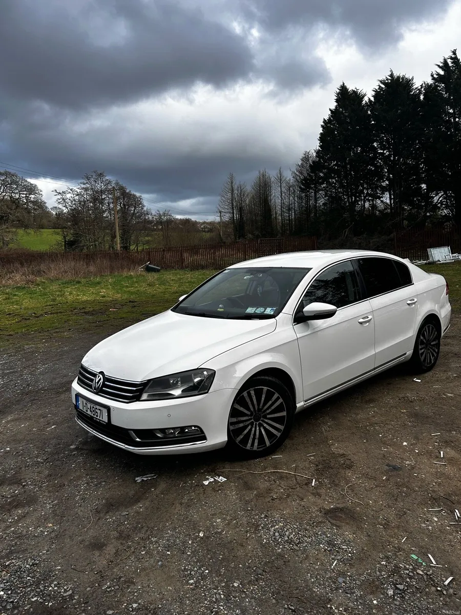 2011 Volswagen Passat 2.0 litre - Image 1