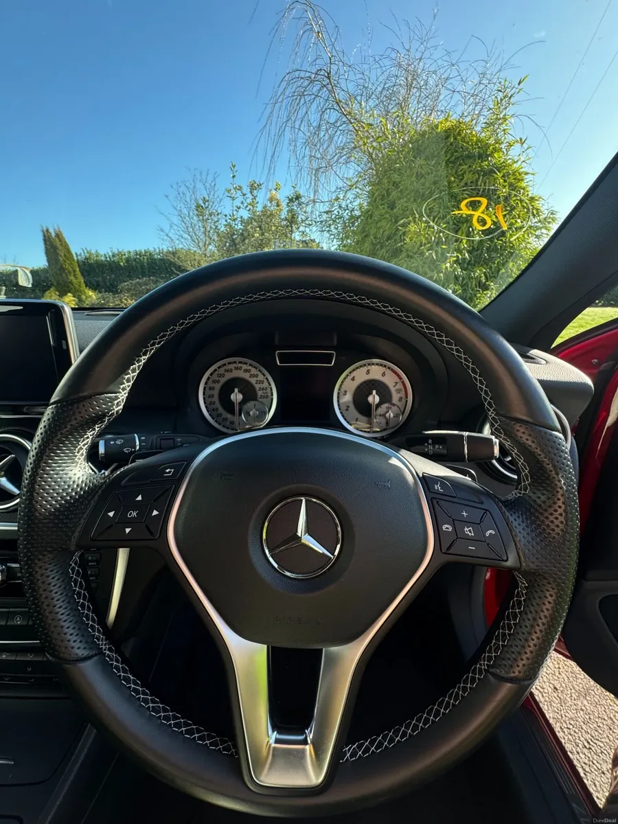 NEW! Japanese Import High Spec 152 Mercedes-Benz - Image 4