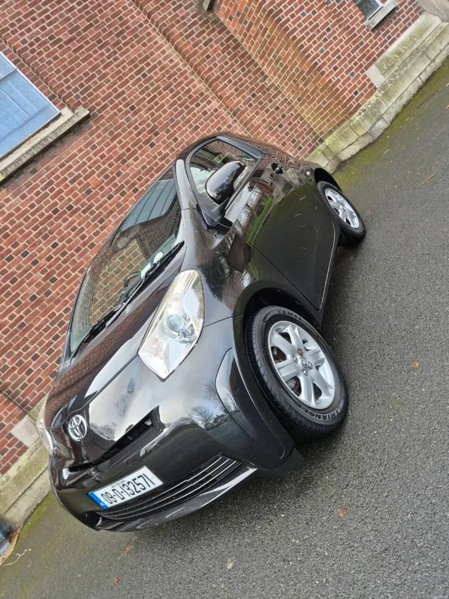 Toyota Iq - Image 3