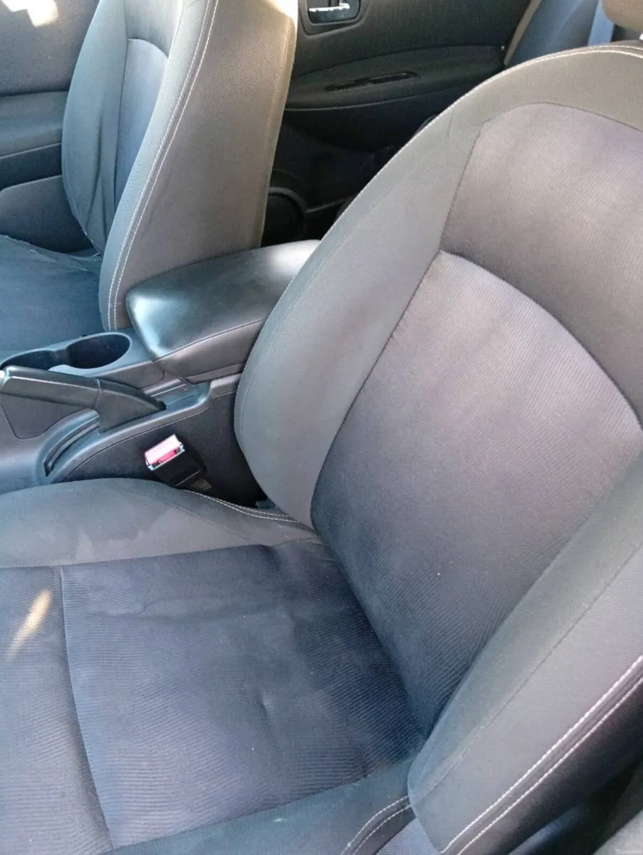 Car - Image 6