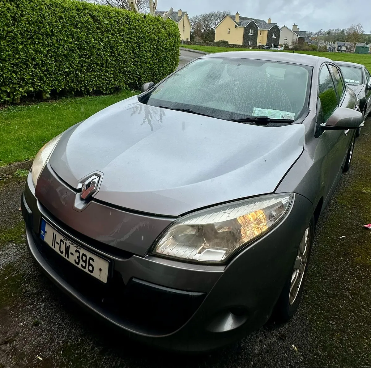 2011 Renault Megane, Taxed / NCT / Ideal First Car - Image 1