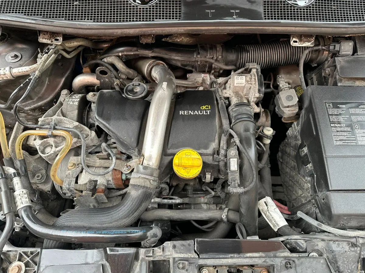 2011 Renault Megane, Taxed / NCT / Ideal First Car - Image 4