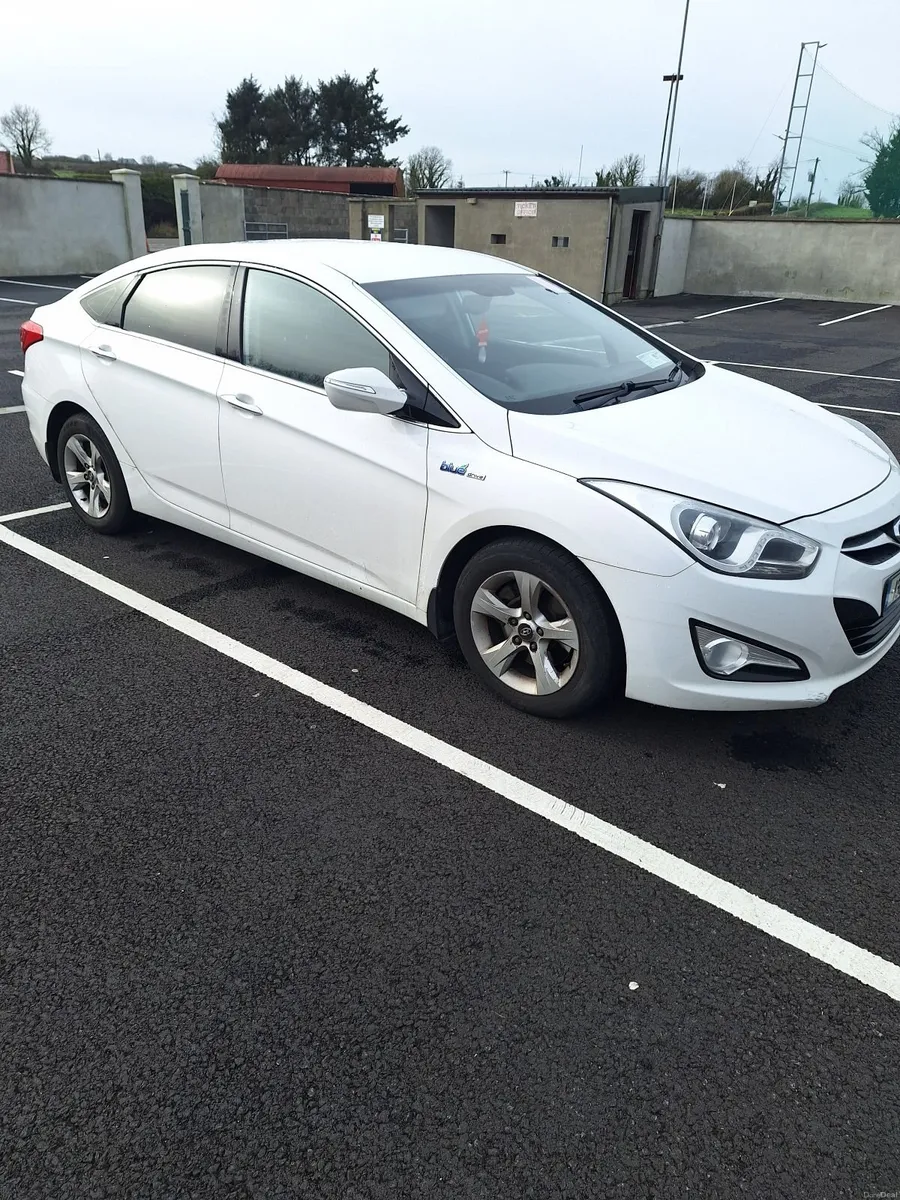 Hyundai i40 2013 - Image 2
