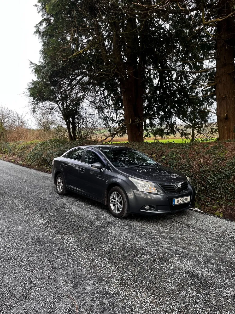 Toyota Avensis 2010 - Image 4