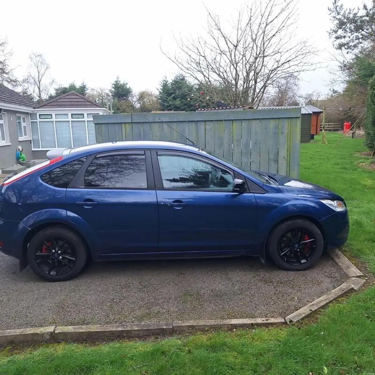 2010 Ford Focus - Image 3