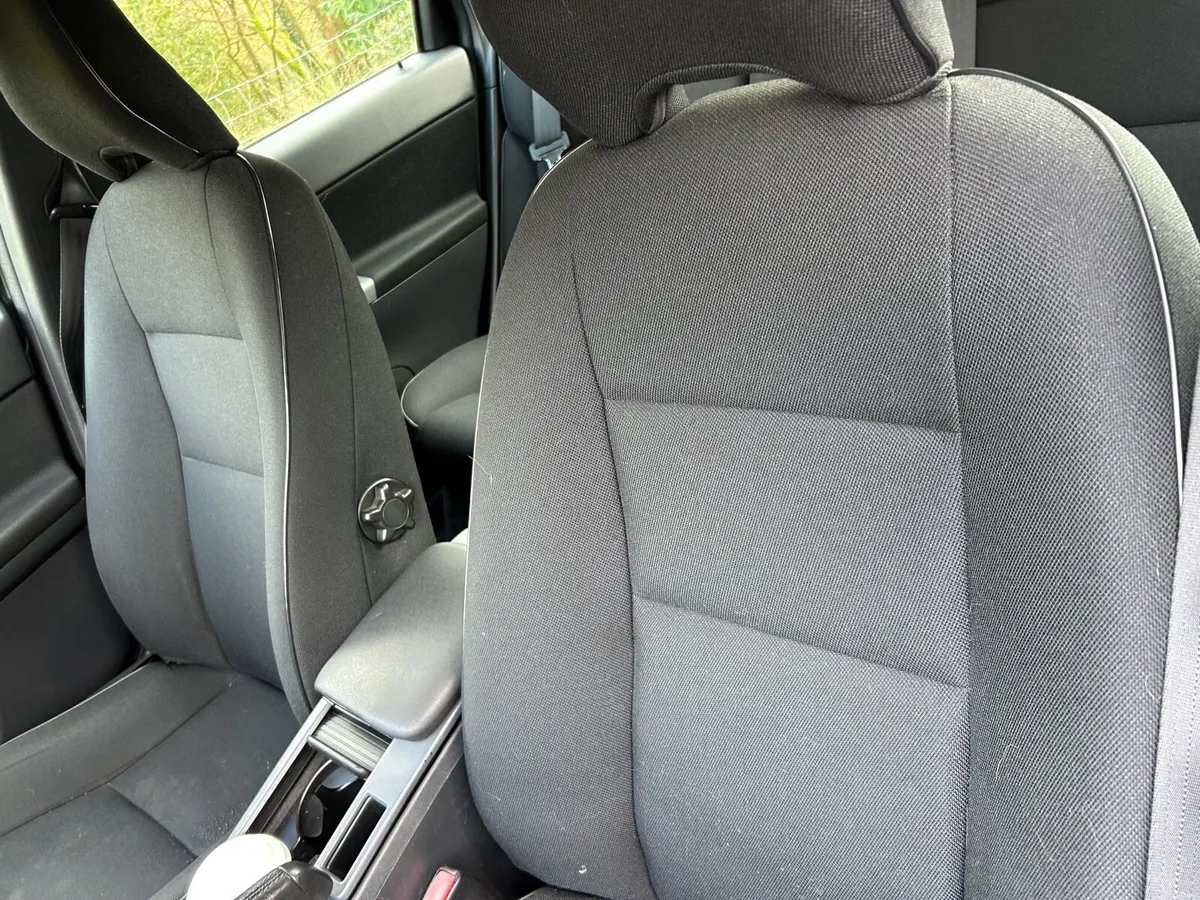 2012 Volvo S40.. New NCT and New Service - Image 4