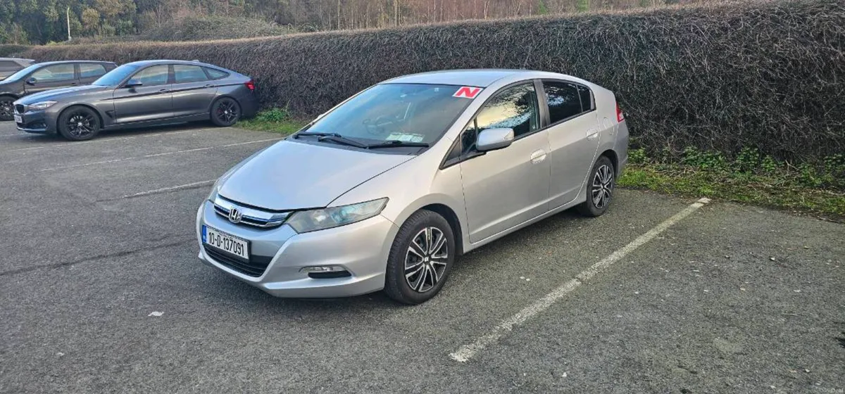 Honda Insight ZE2 2010 - Image 1
