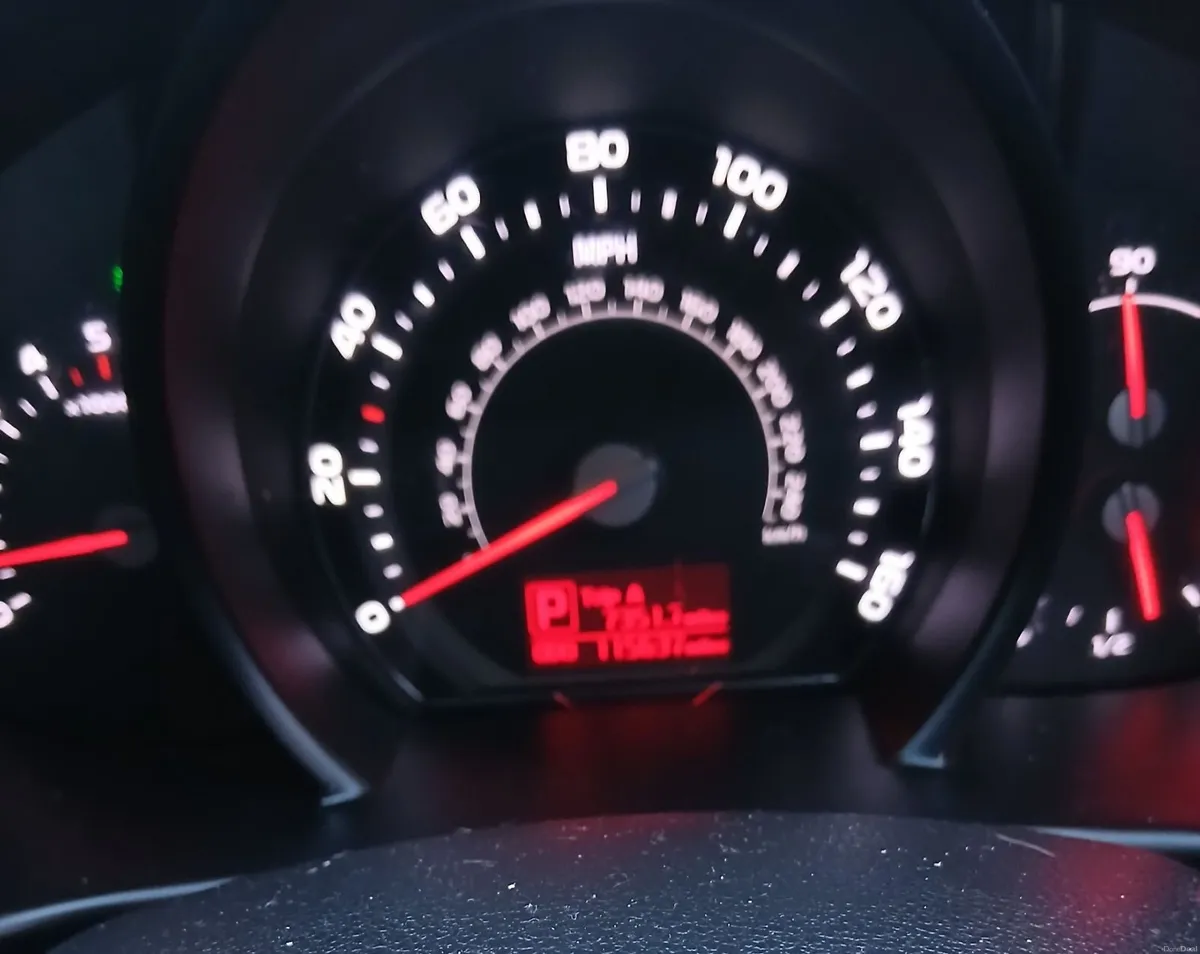 Kia Sportage 2015 - Image 2