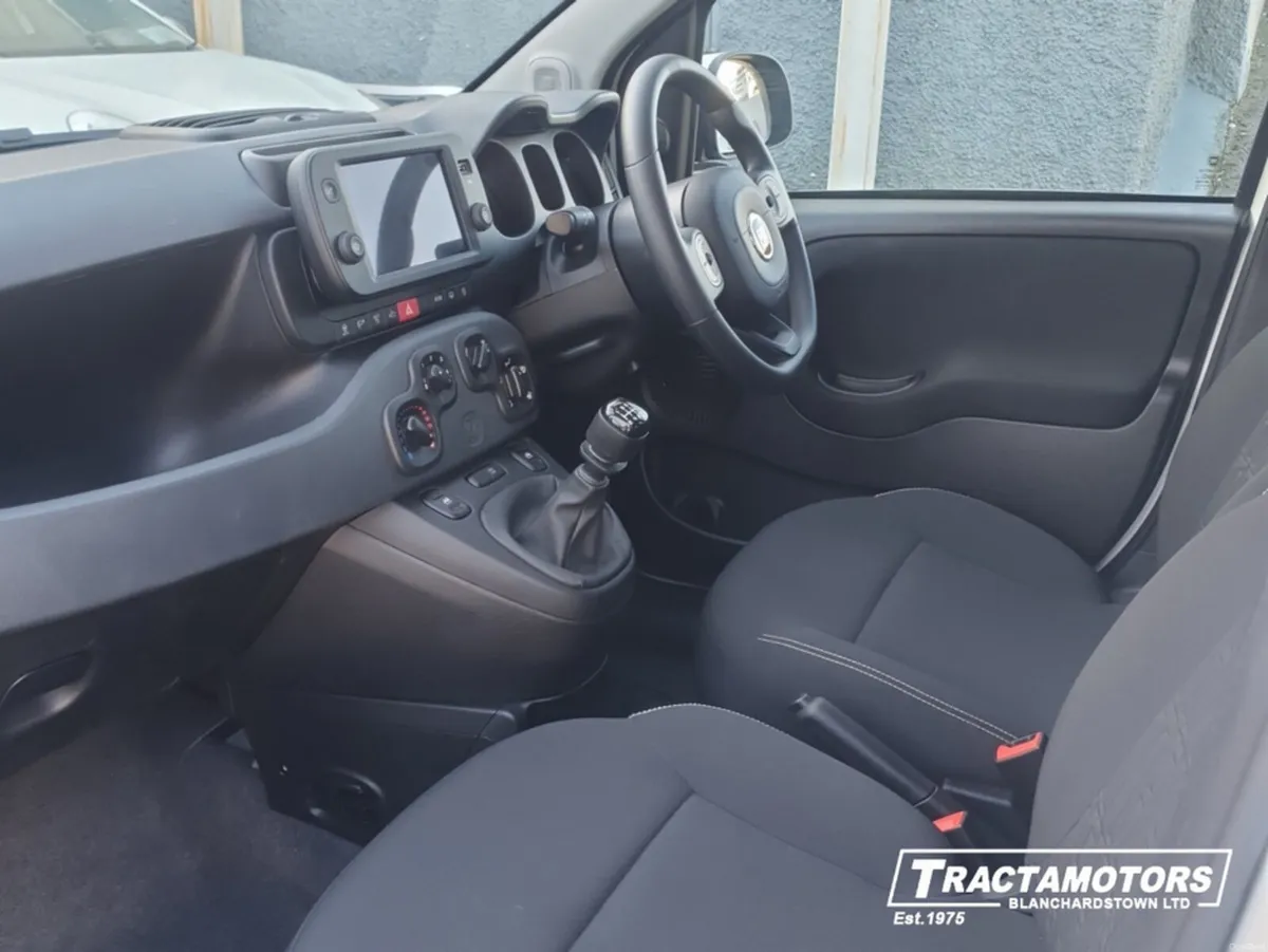 Fiat Panda 1.0 CROSS 5DR - Image 4