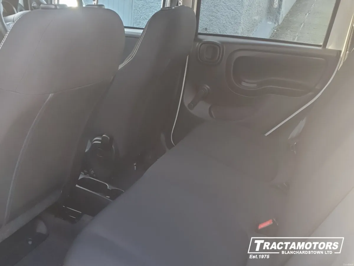 Fiat Panda 1.0 CROSS 5DR - Image 6