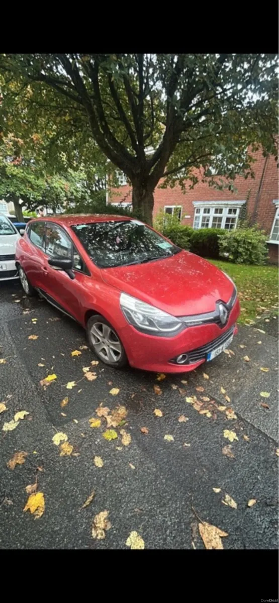Renault Clio 2015 - Image 1