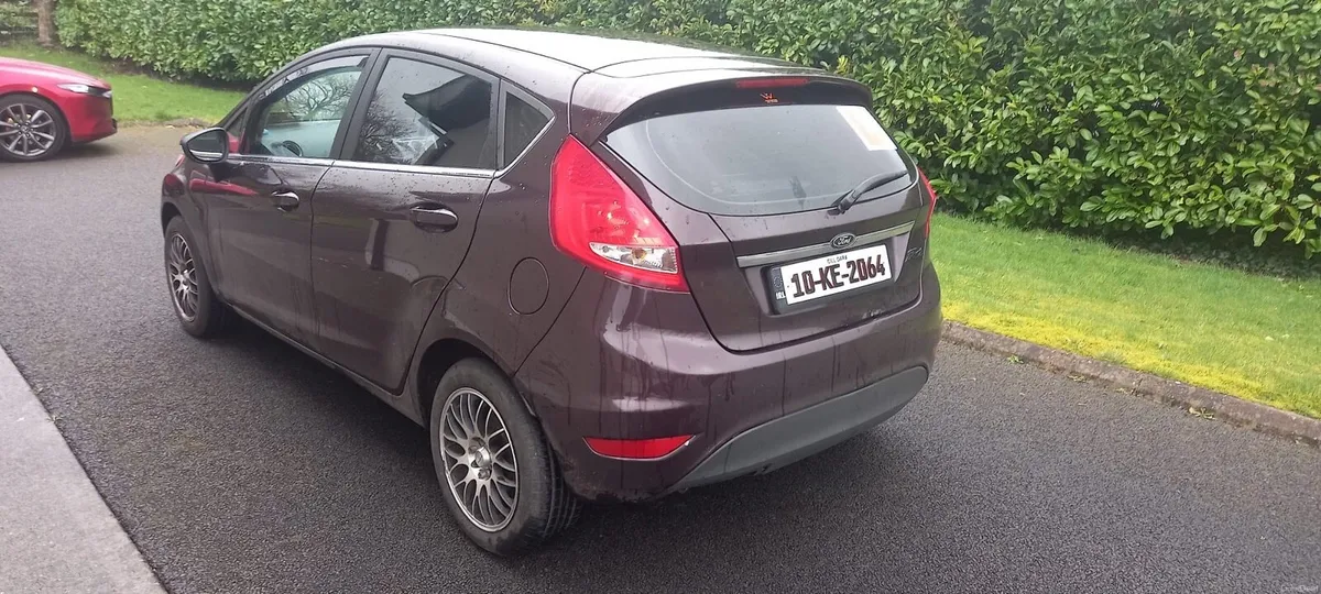Ford Fiesta 2010 - Image 4