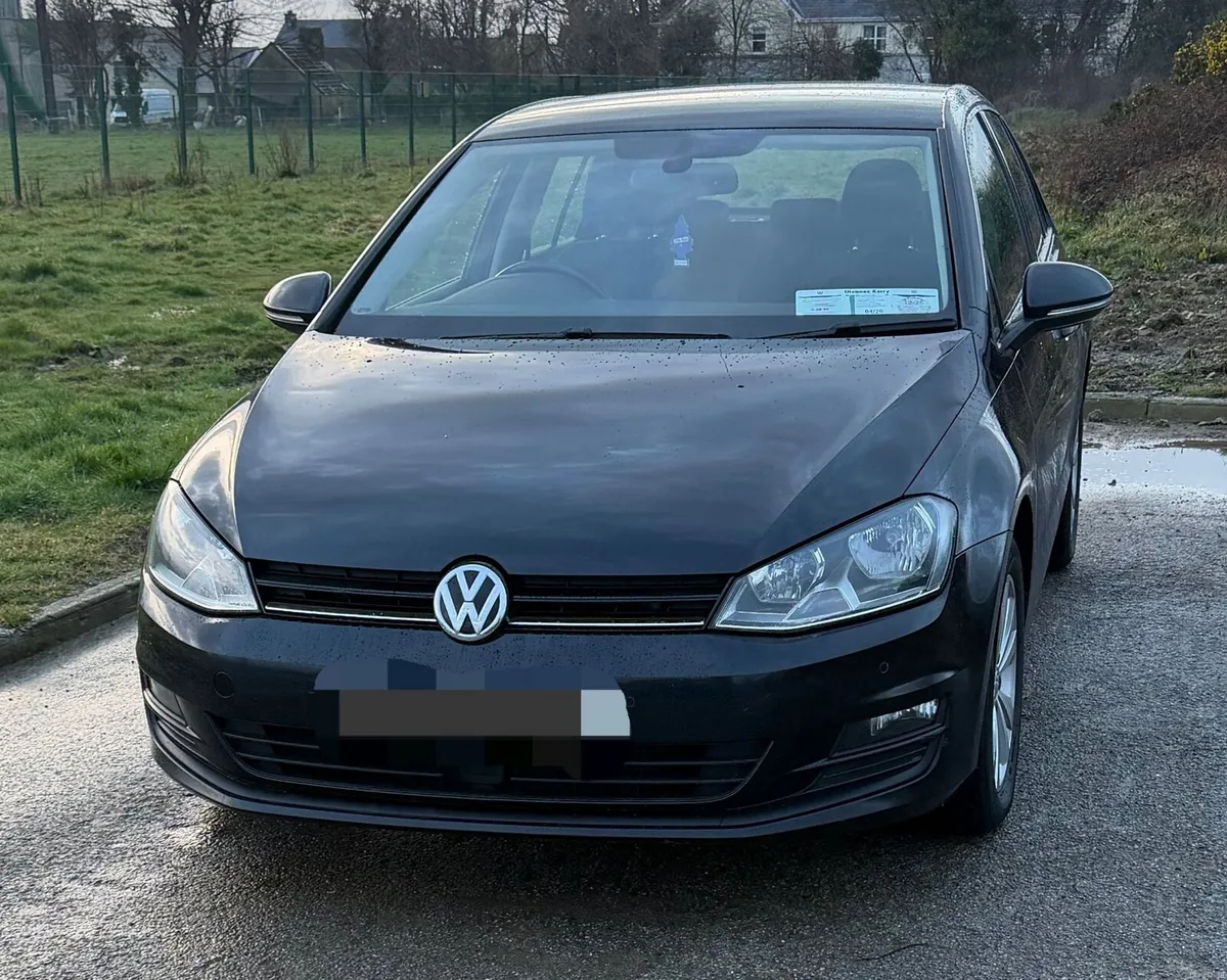 Volkswagen golf - Image 2