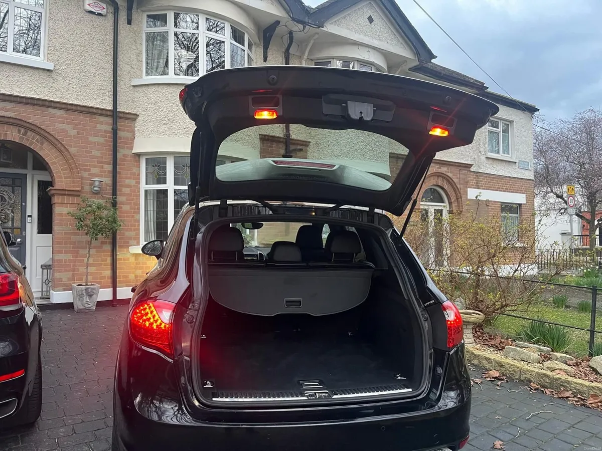 Porsche Cayenne 2014 - Image 4