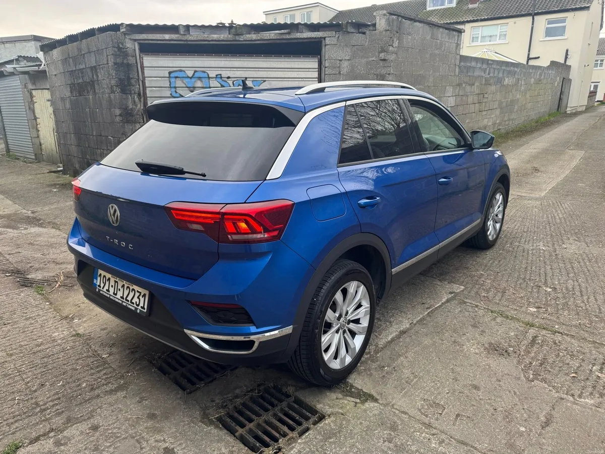 2019 VW T-Roc 1.5tsi low miles - Image 2