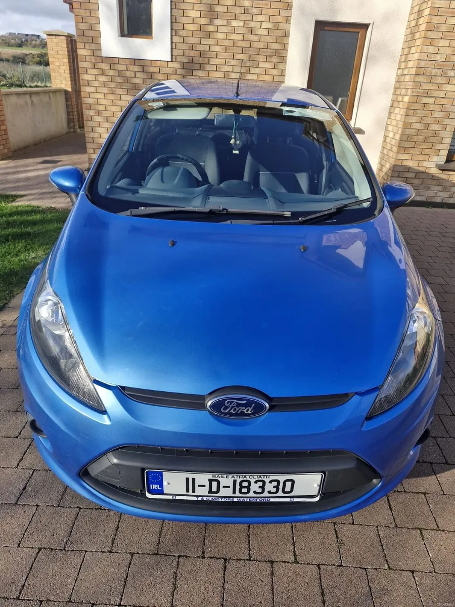 Ford Fiesta 2011 - Image 2