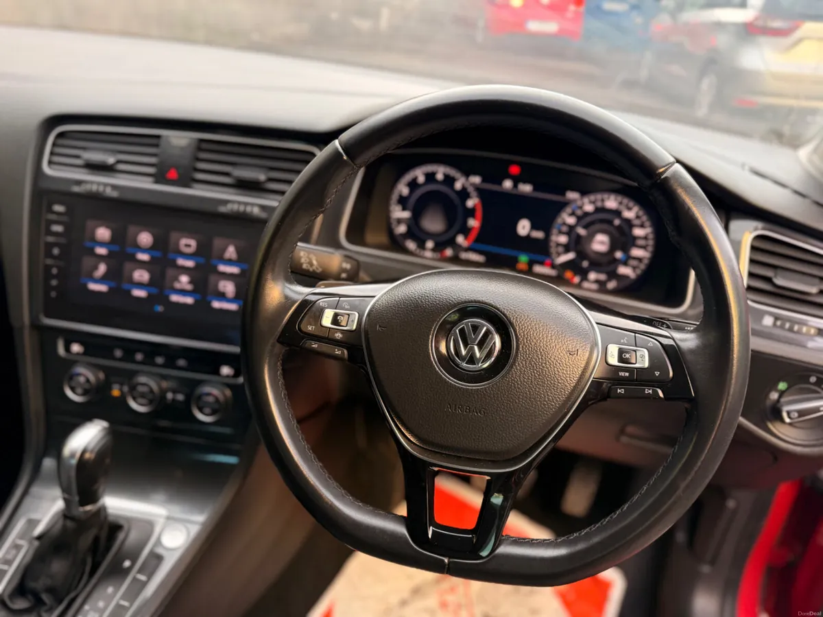 Volkswagen Golf 2019 1.2 Automatic - Image 4