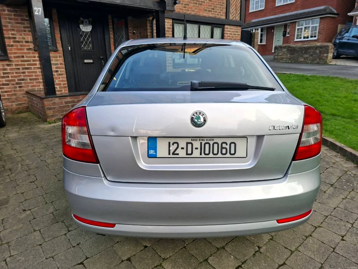 SKODA OCTAVIA 1.2 TSI PETROL 2012 VERY CLEAN CAR - Image 4