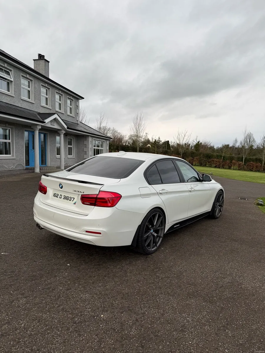 2016 bmw 320d - Image 4