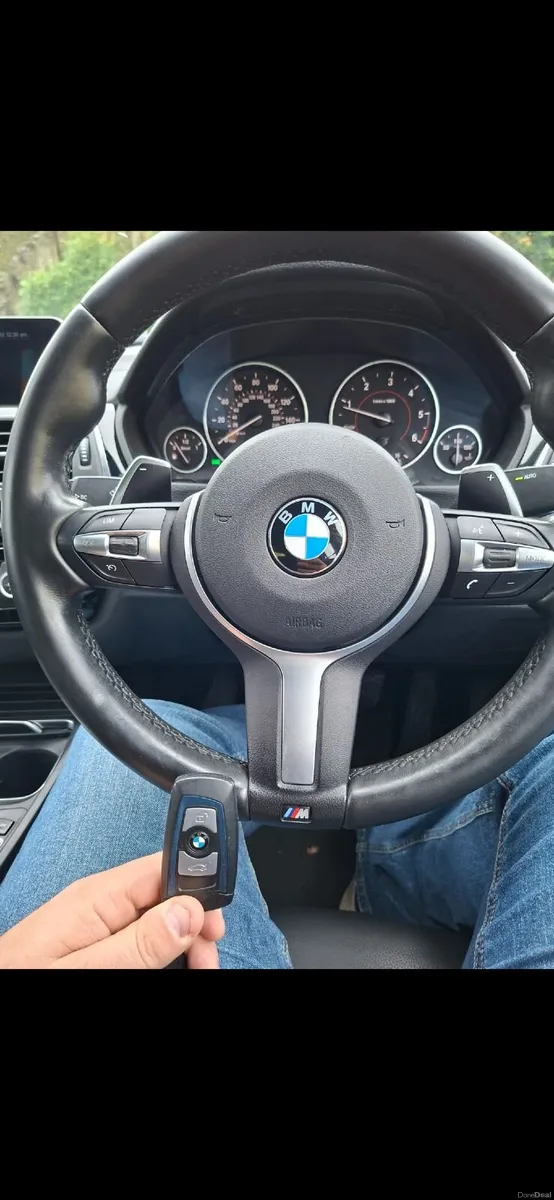 BMW 3-Series 2018 - Image 2