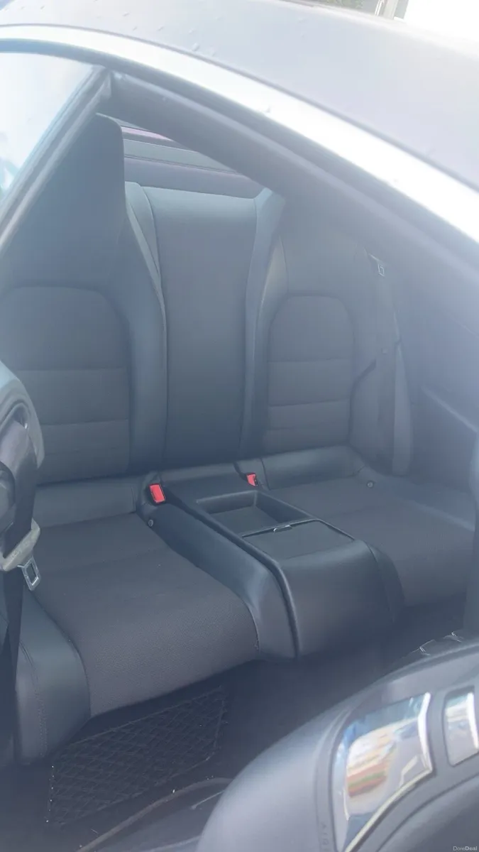 2012 Mercedes e220 - Image 5