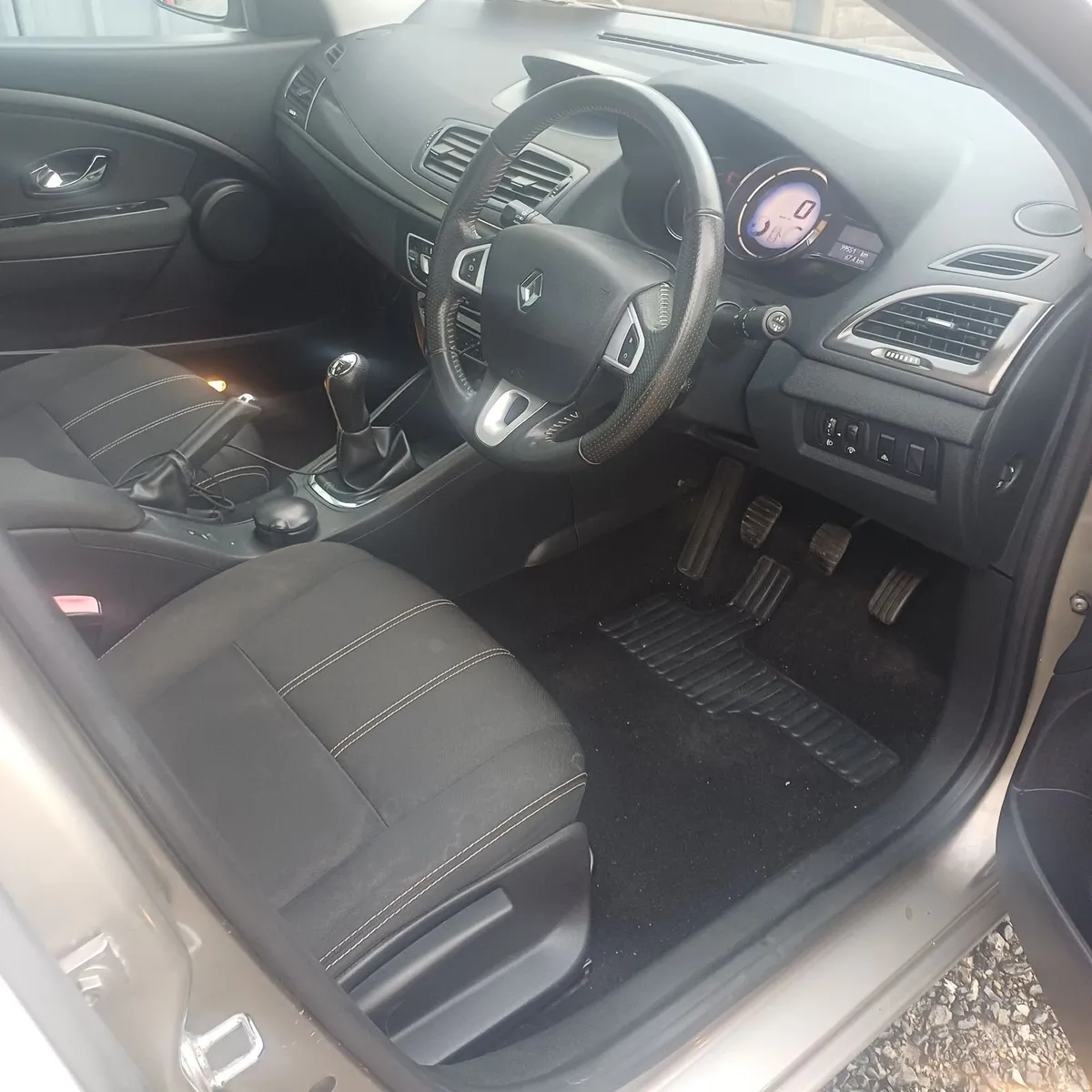 Renault Fluence 2014 - Image 4