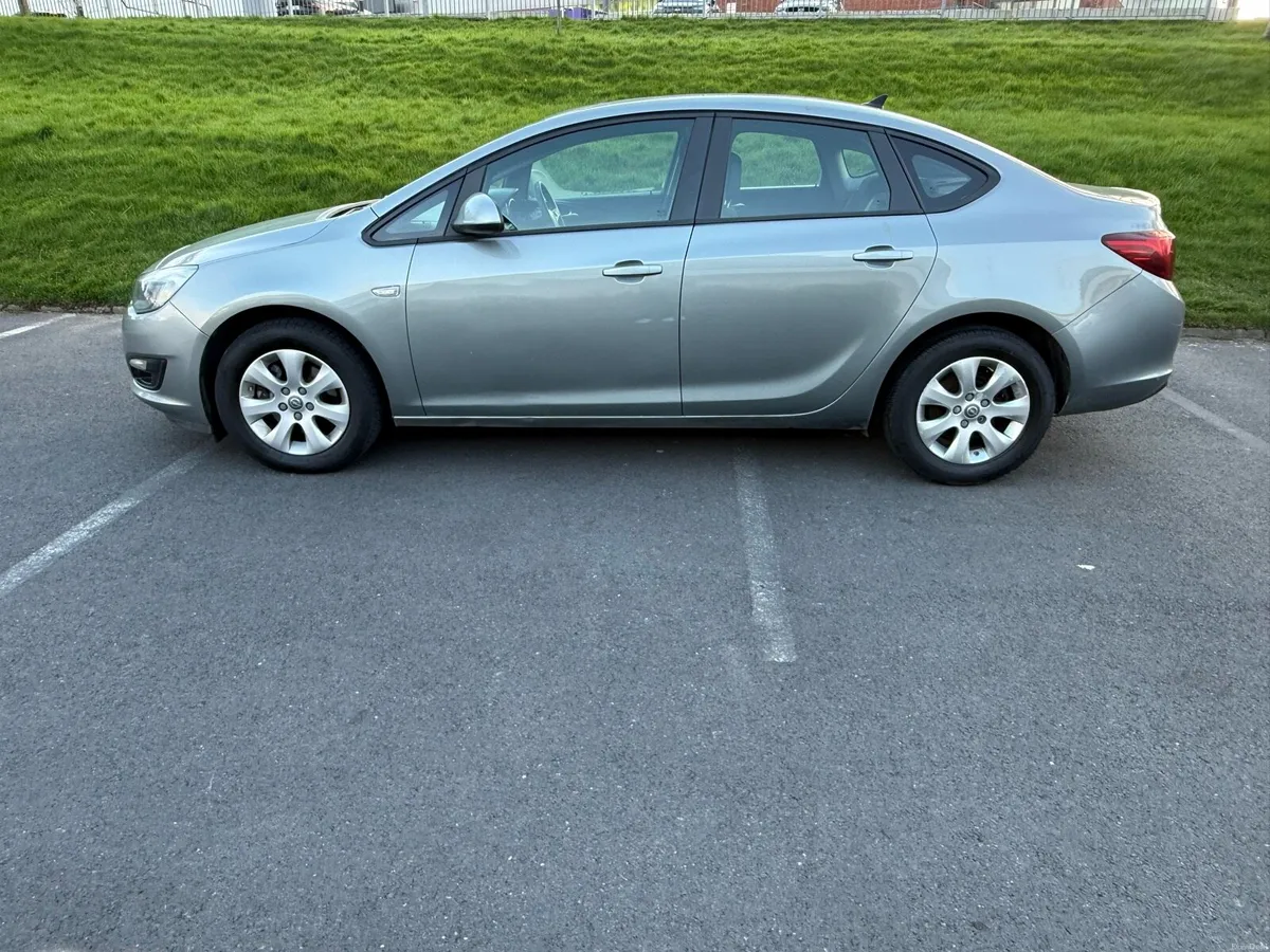 2015 Opel Astra 1.6 CDTI , NCT 07/26 TAX 02/26 - Image 4