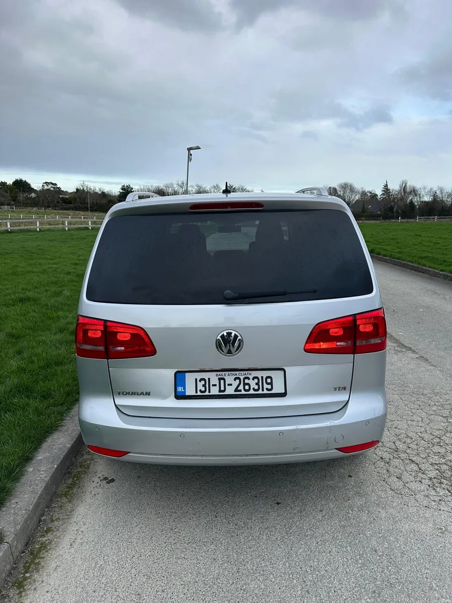 Volkswagen Touran 2013  Only 76,892 Kmh - Image 4