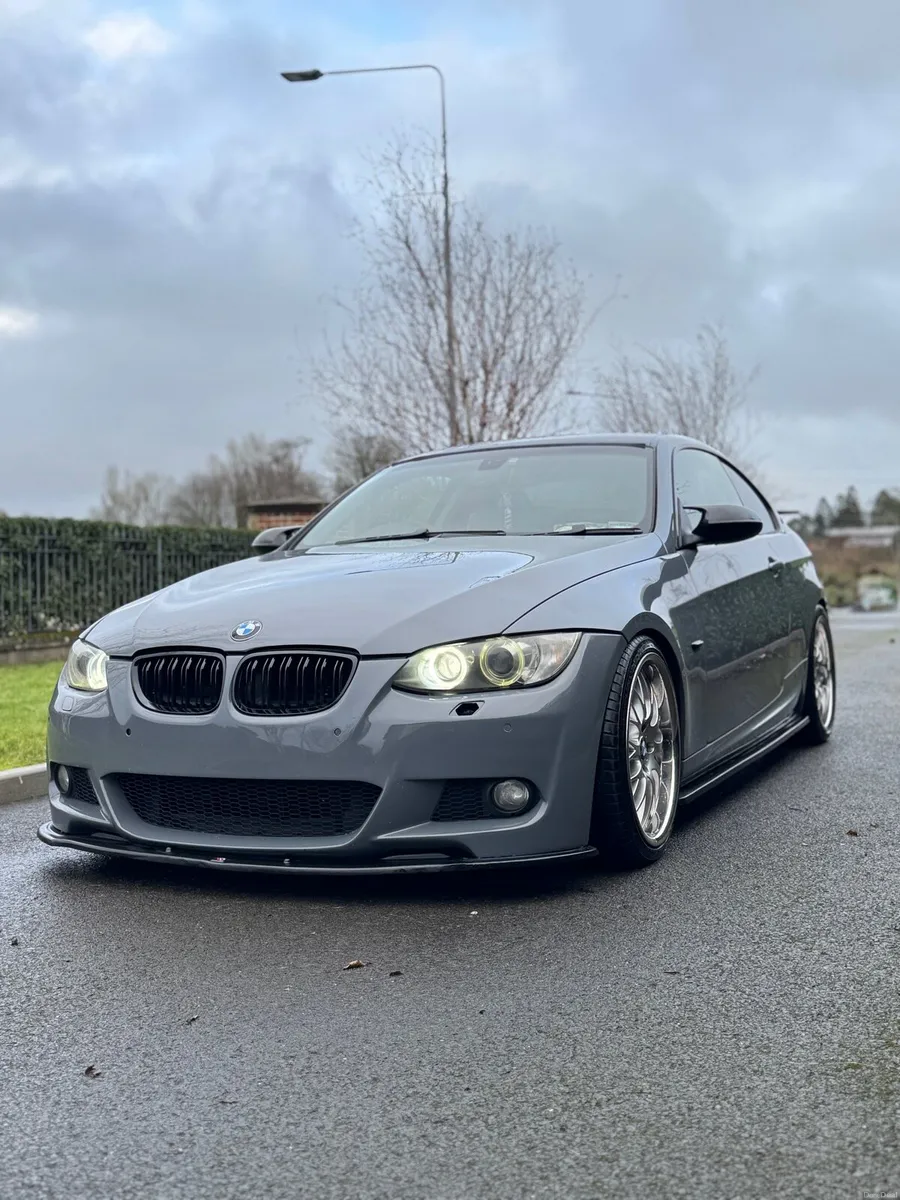 BMW 325D E92 - Image 1