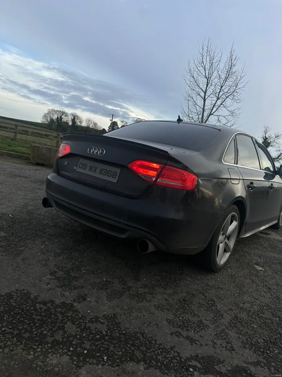 Audi A4 2009 - Image 4