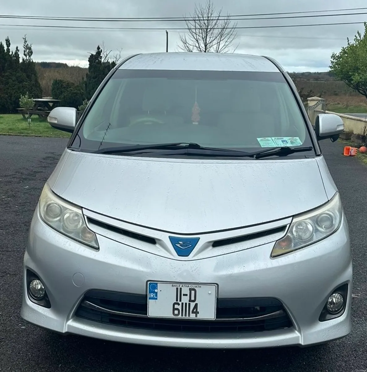 Automatic Toyota Estima 2011 hybrid 8 seater - Image 1