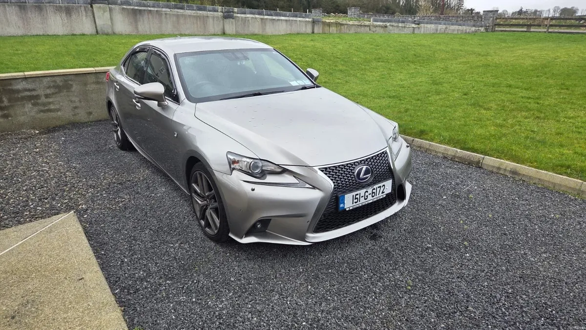 2015 Lexus IS 300h F Sport - Image 1