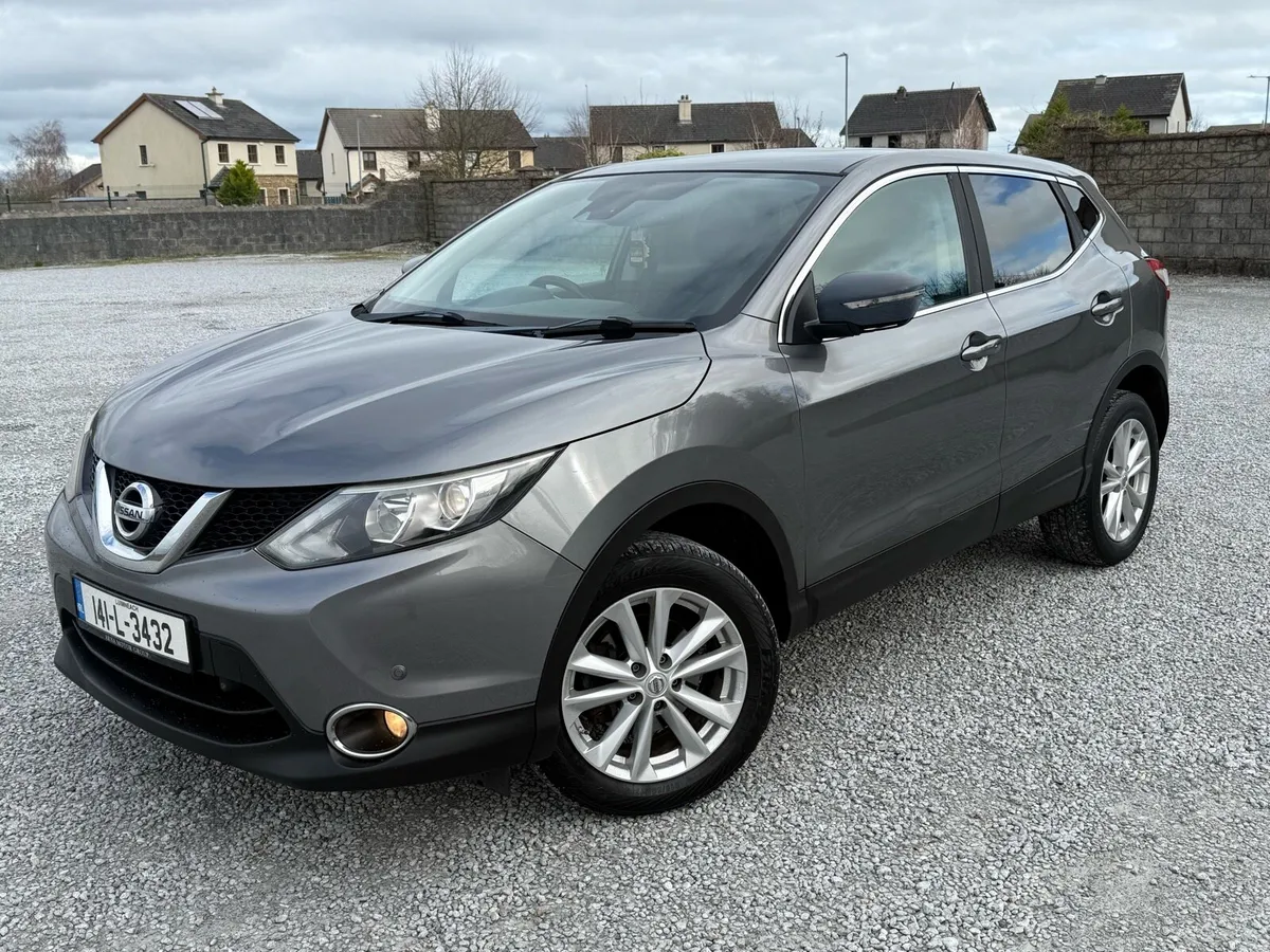 2014 Nissan Qashqai Panoramic Roof - Image 2