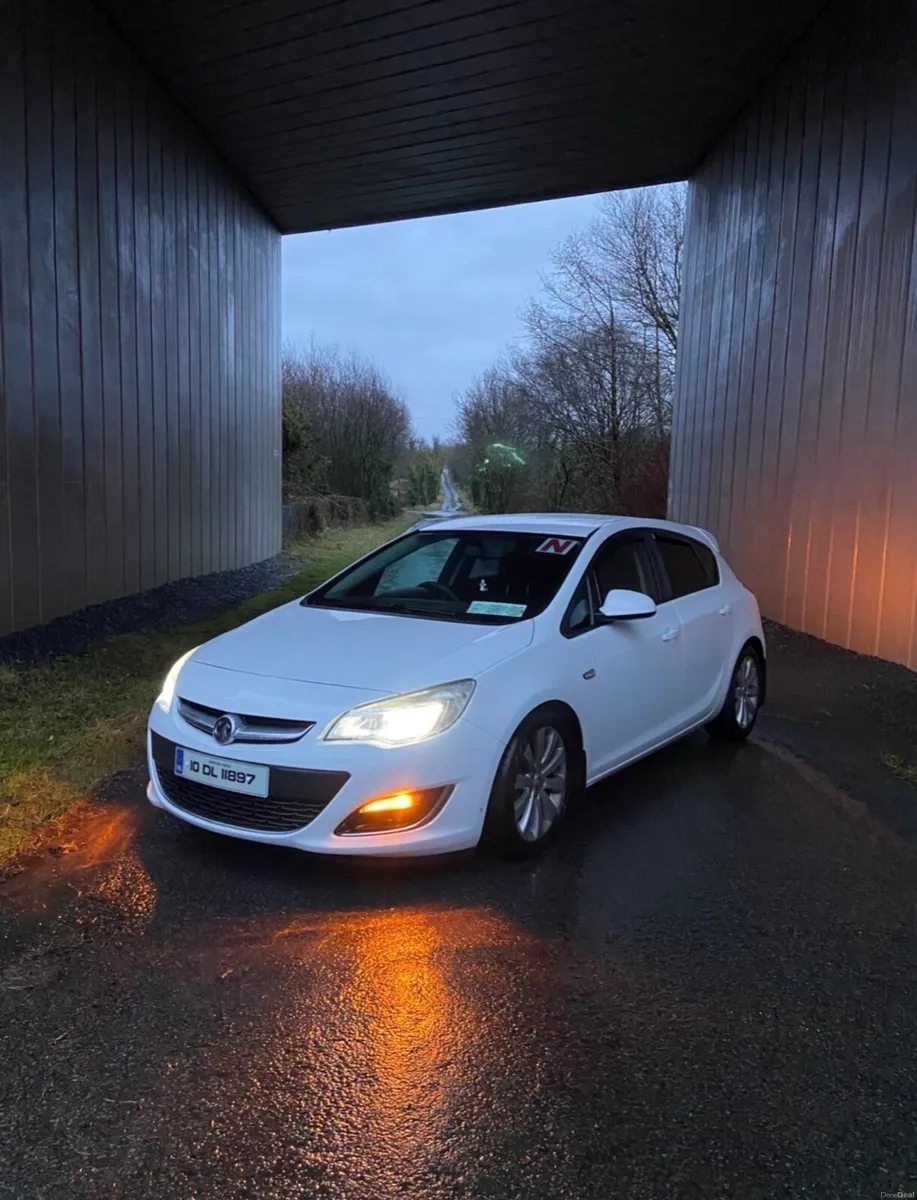 Vauxhall Astra - Image 1
