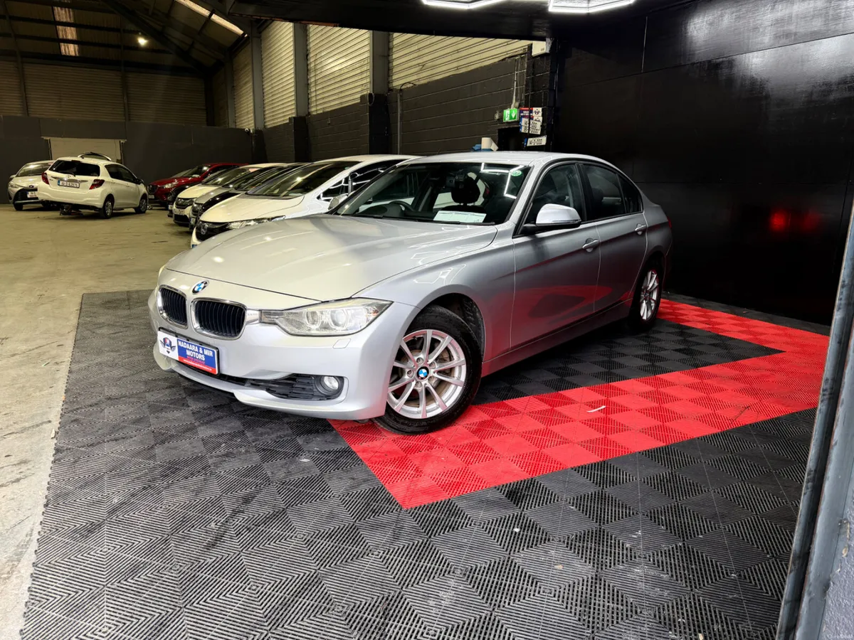 2015 BMW 320i  2.0  Auto (Low Kms ) - Image 2