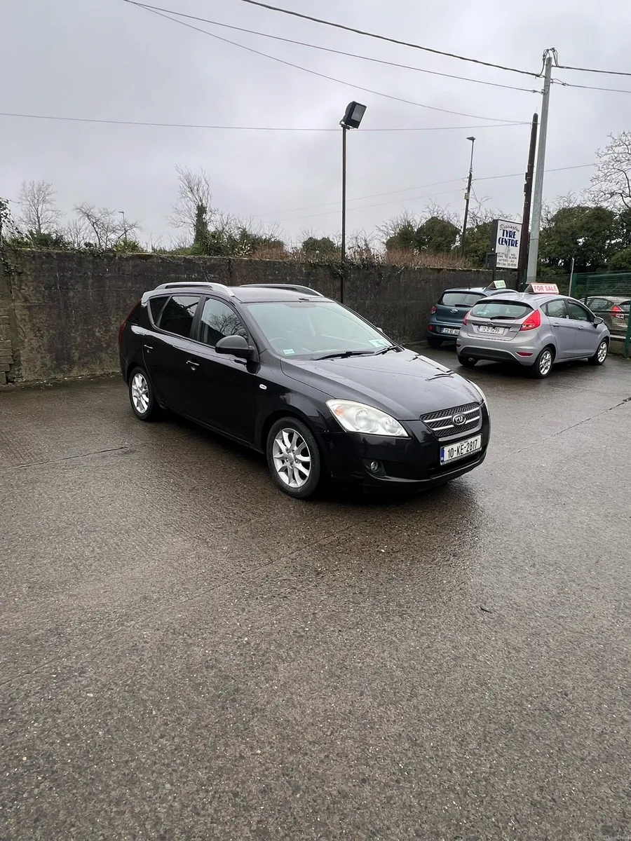 Kia ceed estate 2010 - Image 1