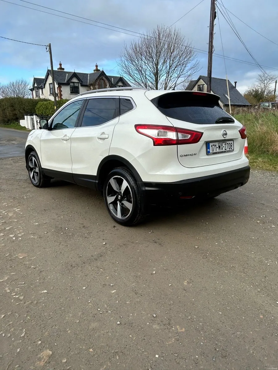 2017 Nissan Qashqai 1.5dsl SV Premium - Image 3