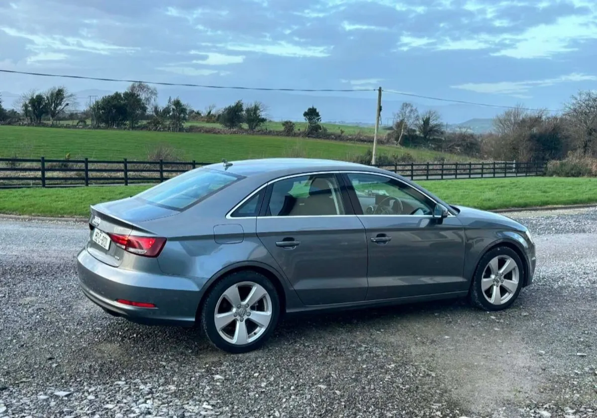 Audi A3 2015 - Image 2