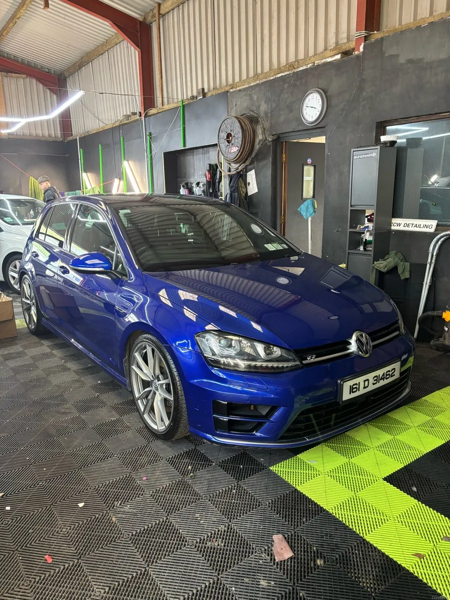 Golf r Top Spec - Image 1