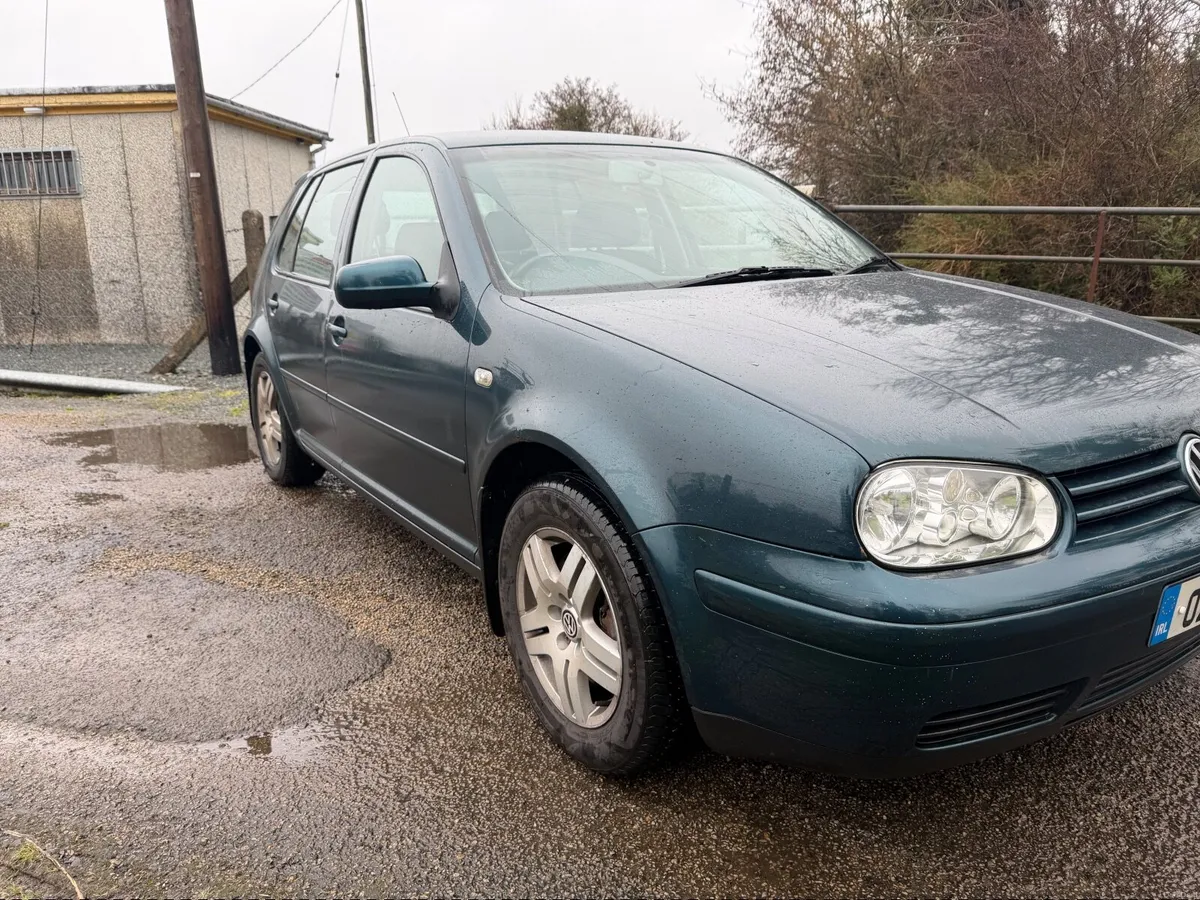 Volkswagen Golf 2002 130break - Image 1