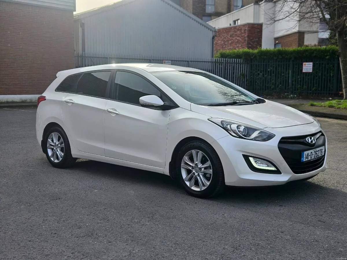 2014 Hyundai i30est Nct & Taxed - Image 1