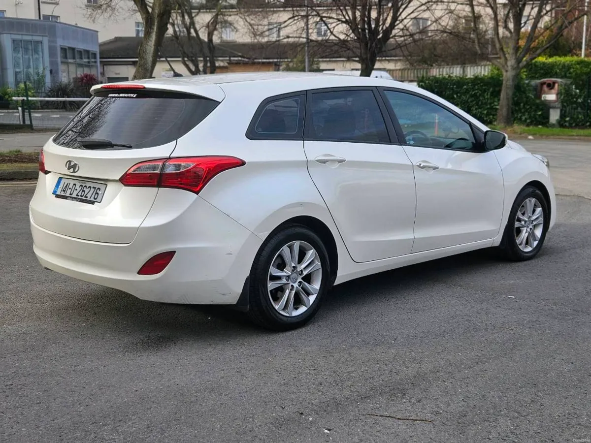 2014 Hyundai i30est Nct & Taxed - Image 3