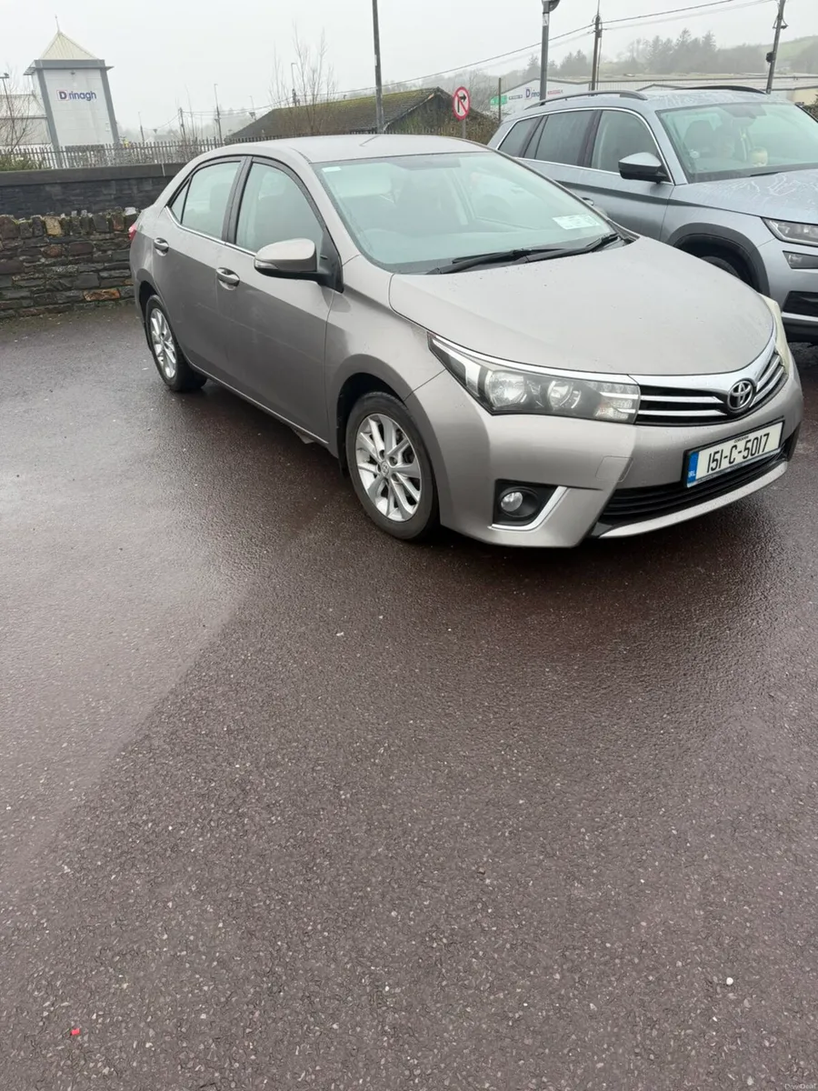 Toyota Corolla - Image 2