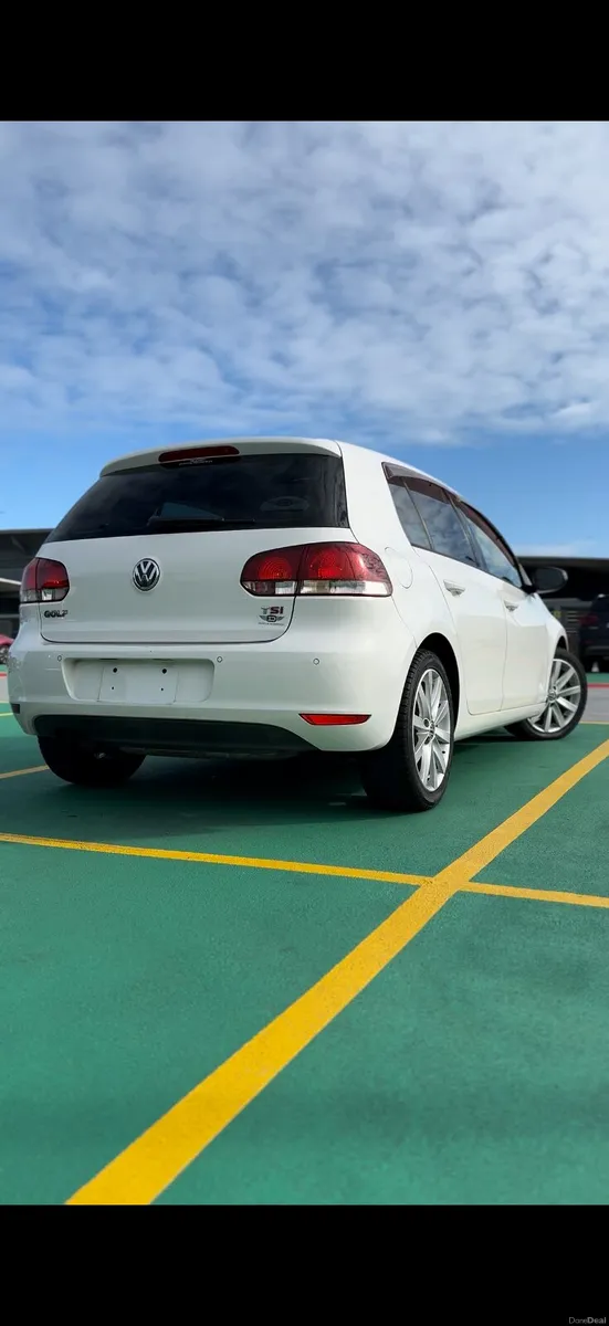 VW Golf TSi 1.6 - LOW MILEAGE - Image 4