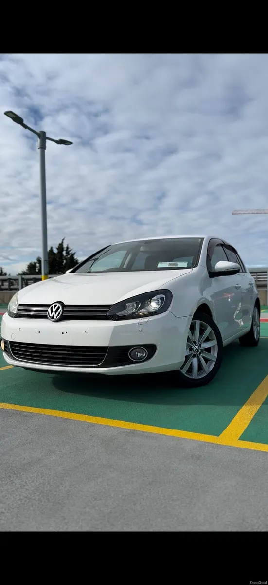 VW Golf TSi 1.6 - LOW MILEAGE - Image 1