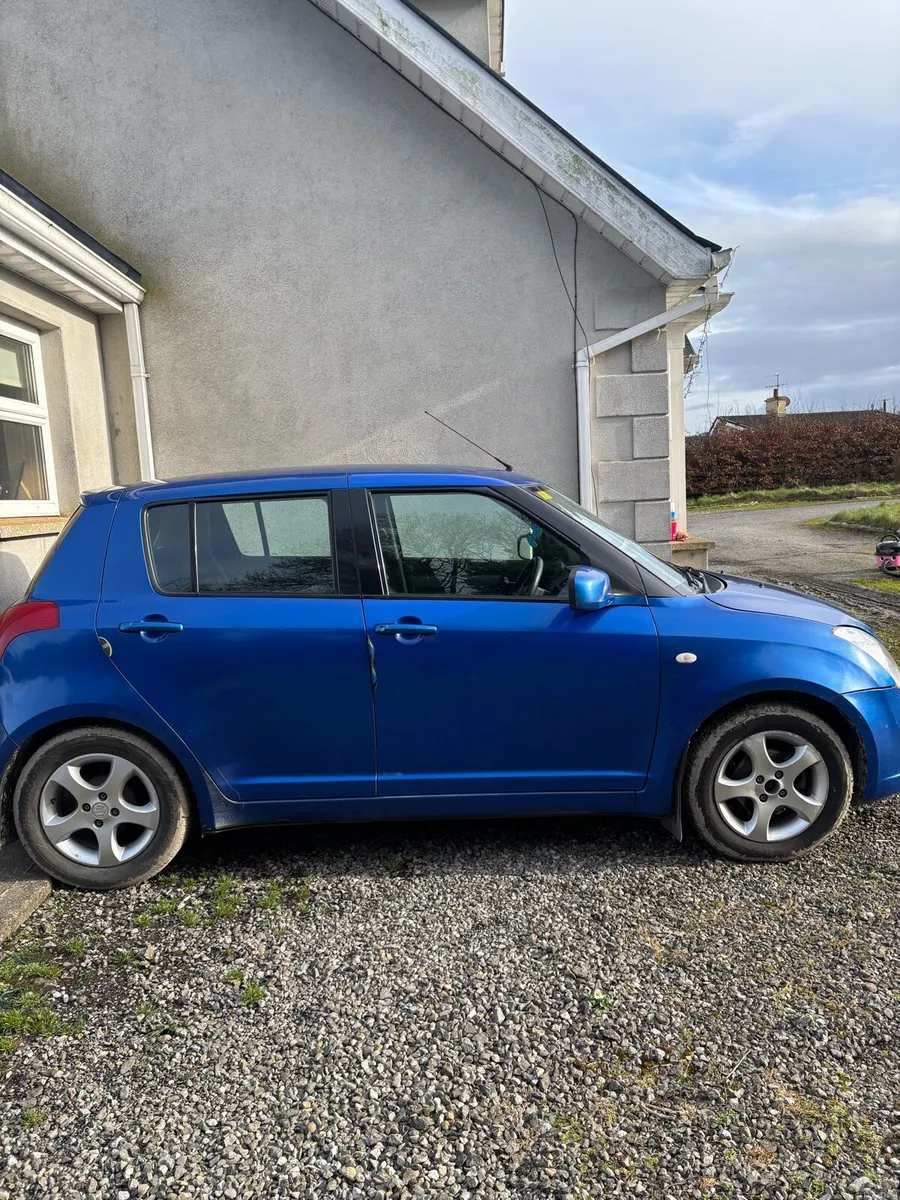 2005 Suzuki Swift - Image 3